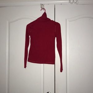 Turtle neck shirt